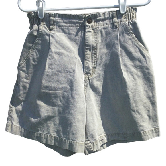 Vtg Royal Robbins women khaki pleated shorts 8 beige camping safari stretch hike - Picture 1 of 11